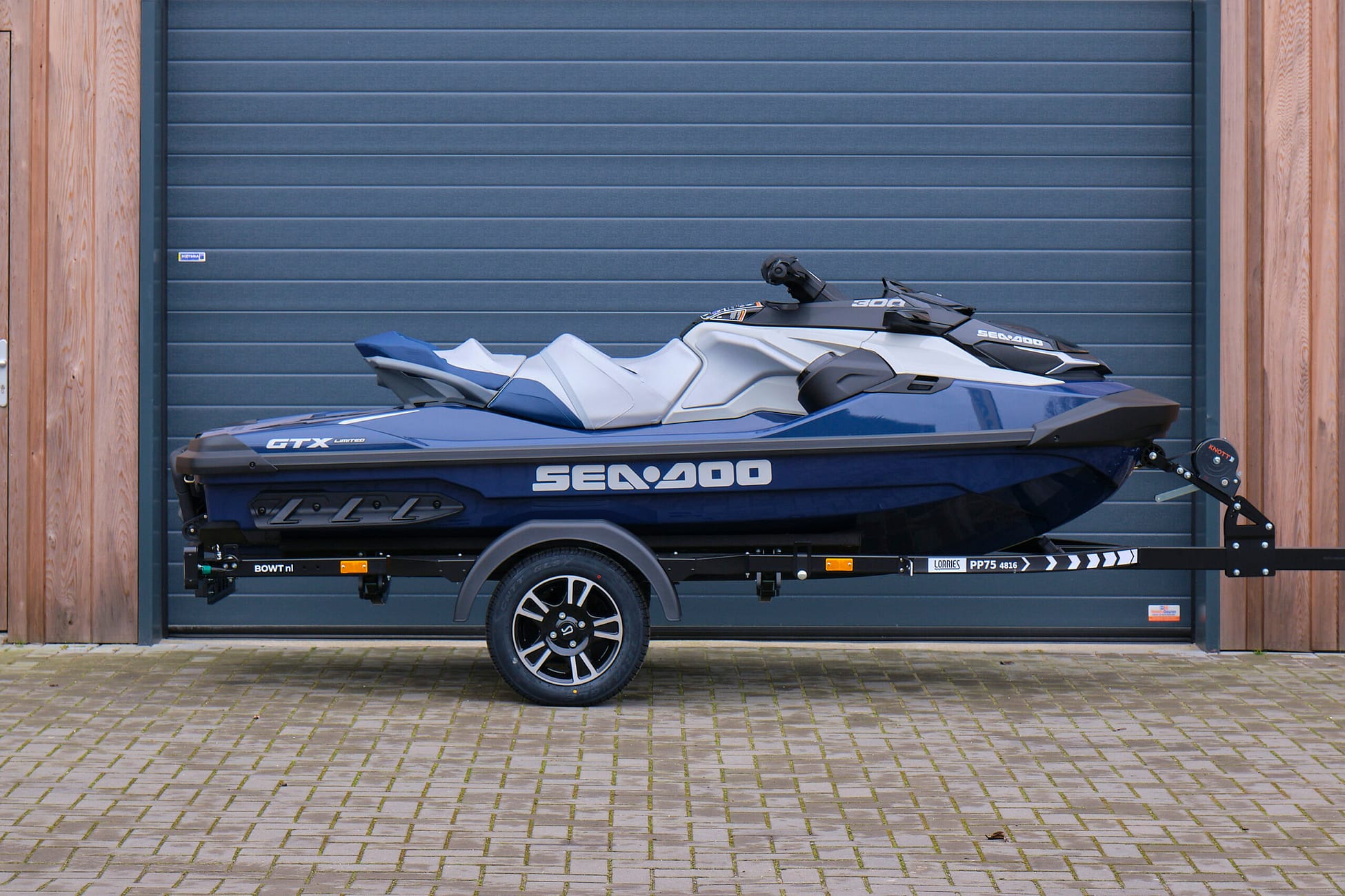 Sea-Doo GTX Limited 300 Blue Abyss